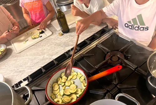 bambini cucinano